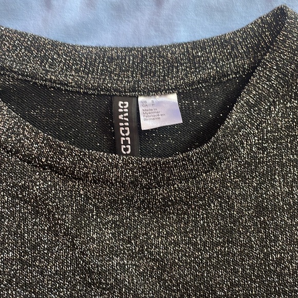 H&M sparkle black long sleeve top - Picture 2 of 4